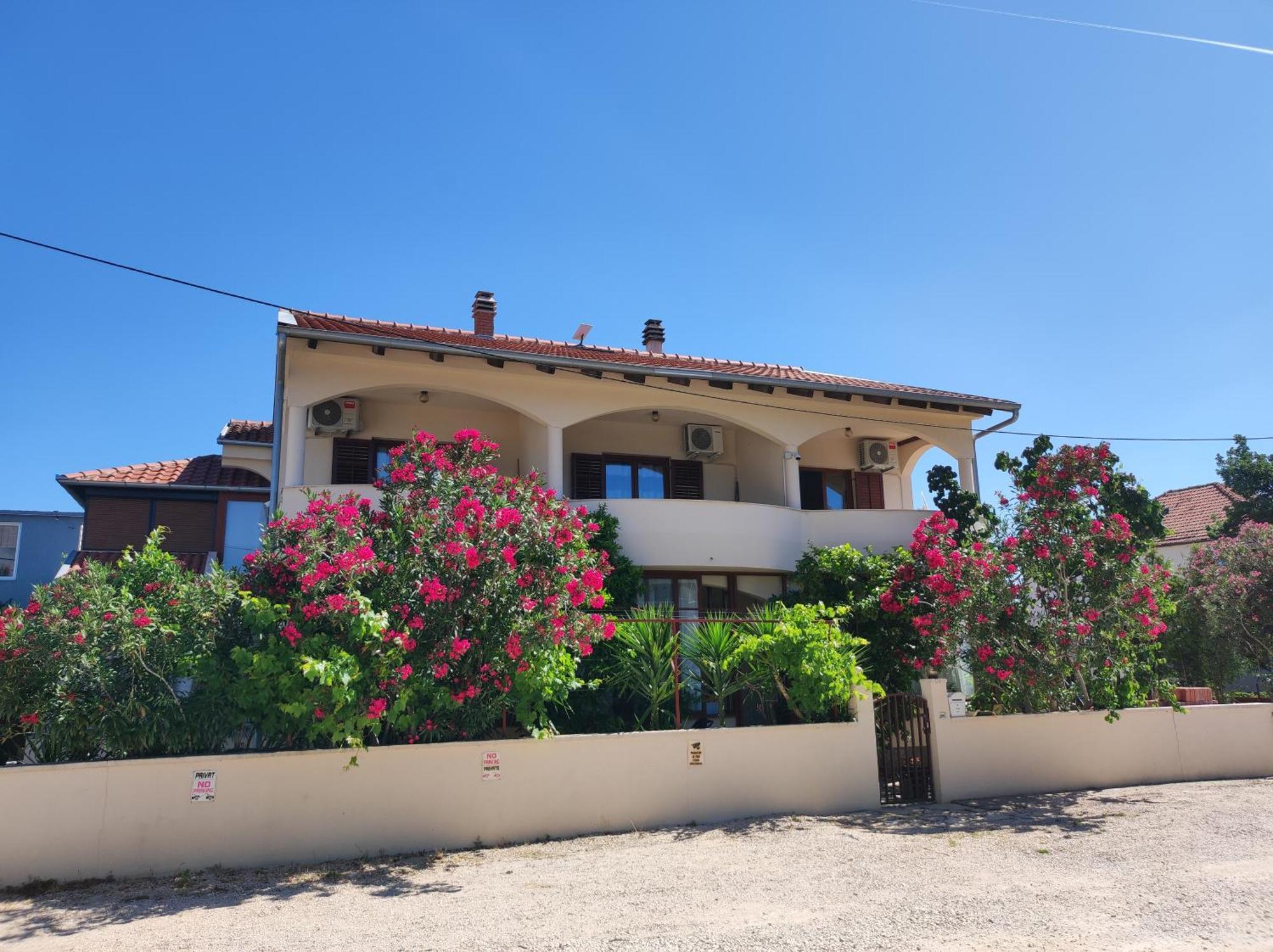 Apartments Busic Biograd Na Moru Zewnętrze zdjęcie